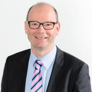 Dr Grant Klinkum