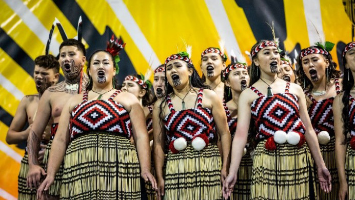 A kapa haka group performing.